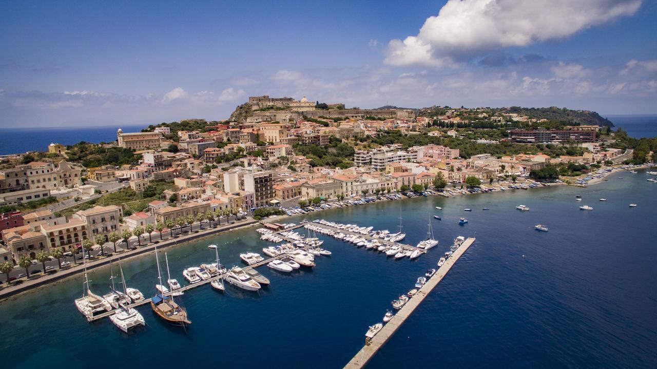 Le Casette Di Ponente Milazzo Exterior foto